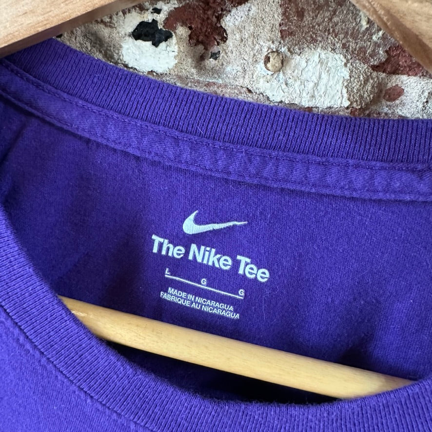 Nike Lakers Mens Large S/S T-Shirt