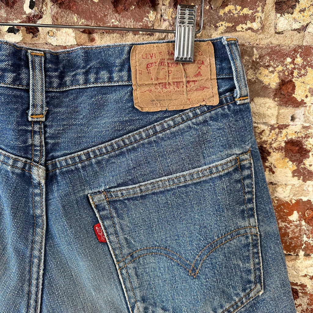 Levi's Cut Off Denim Blue Jean Shorts Womens 30 Distressed - 29x2" inseam