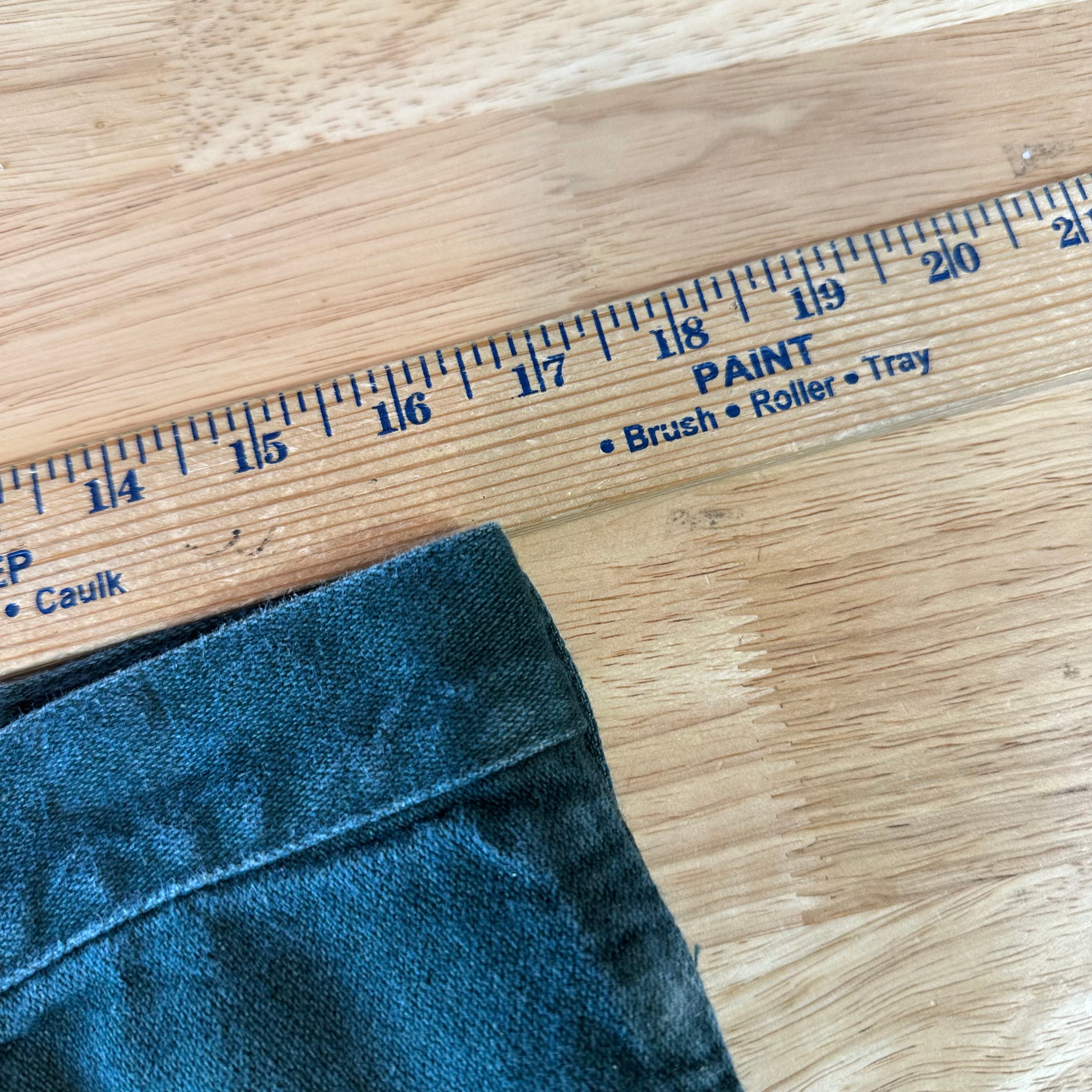 VTG Wrangler Mens Green Denim Pants Sz 34x30 Jeans Straight Leg Made in USA 936