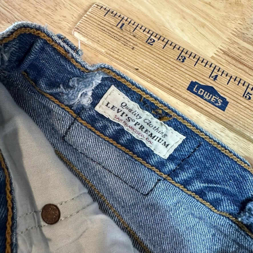 Levi's Womens 29x27 Distressed Jeans