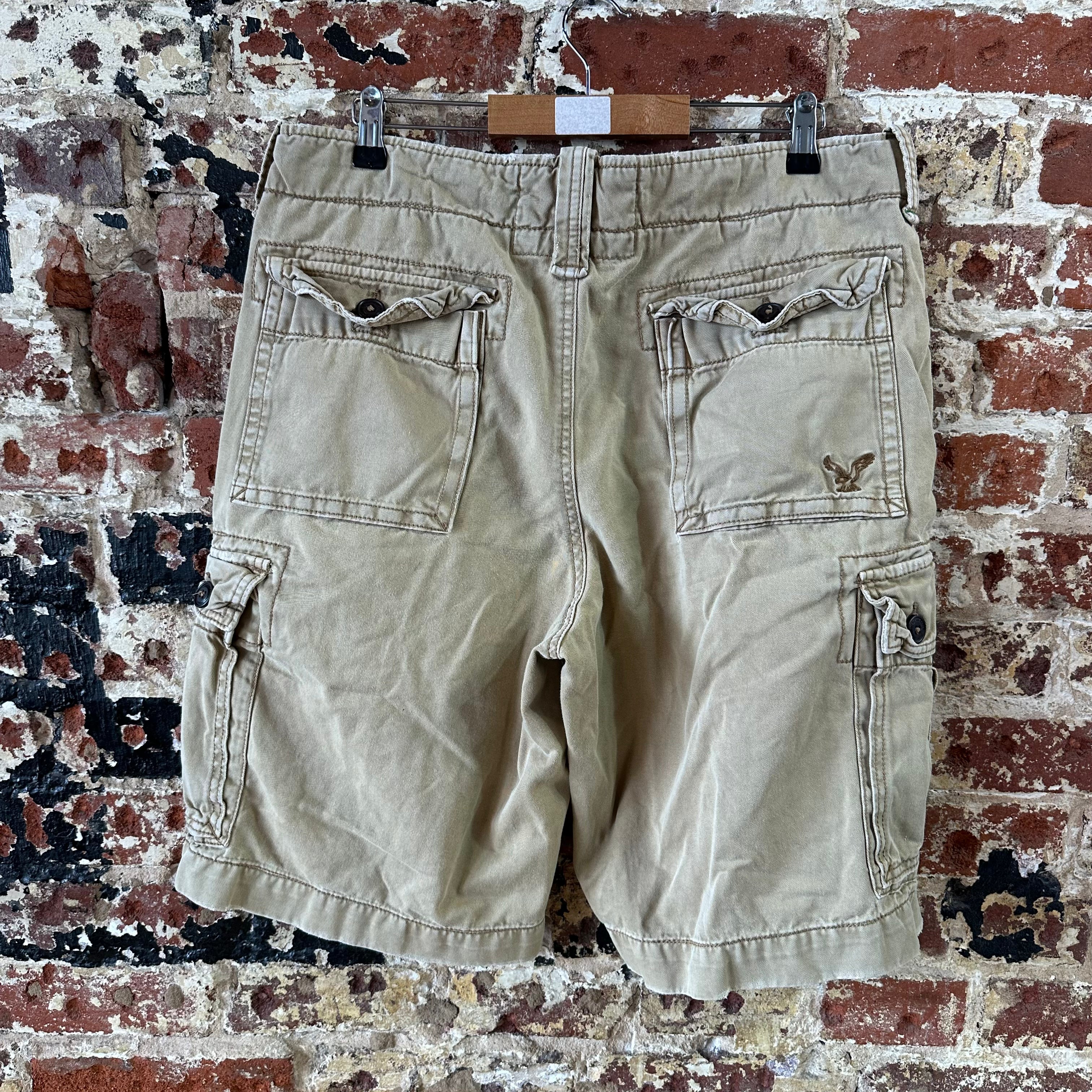 American Eagle Outfitters Classic Cargo Shorts Mens 34 Tan 11" inseam