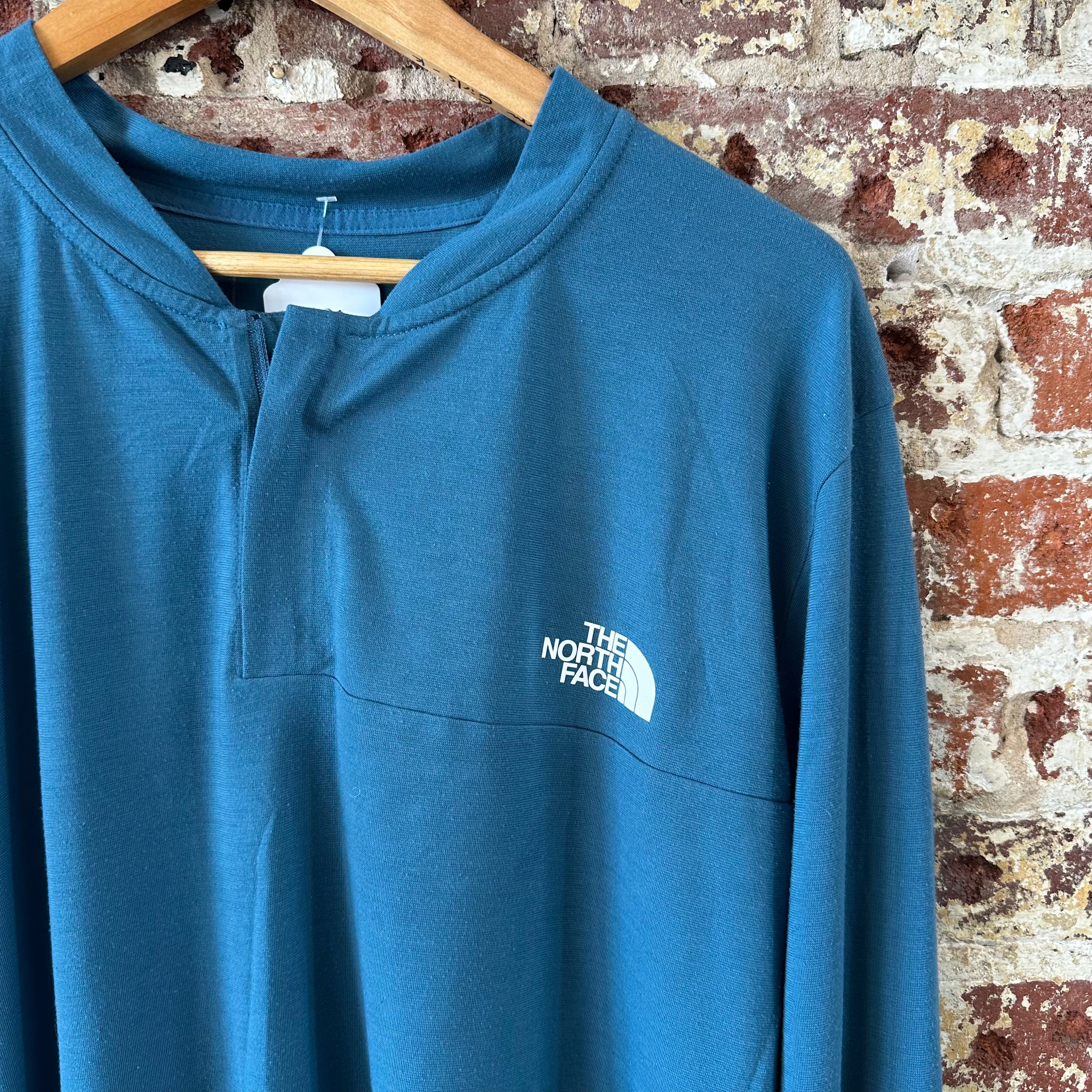 North Face Shirt Mens XXL Blue Hiking Hike Long Sleeve T Shirt 1/4 zip