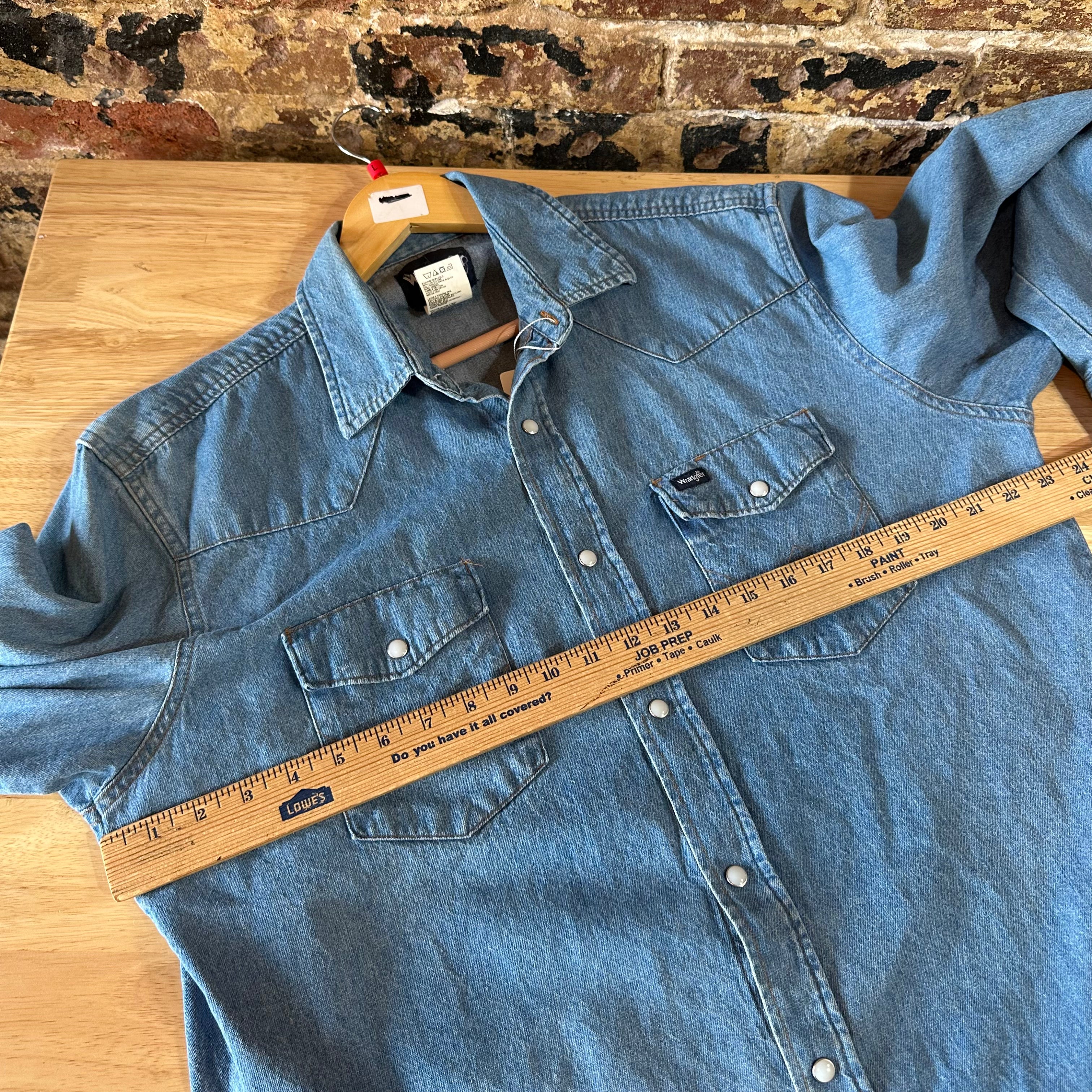 Wrangler Men's Large Blue Western Shirt