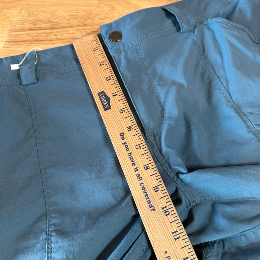 Duluth Womens 14 Blue Shorts