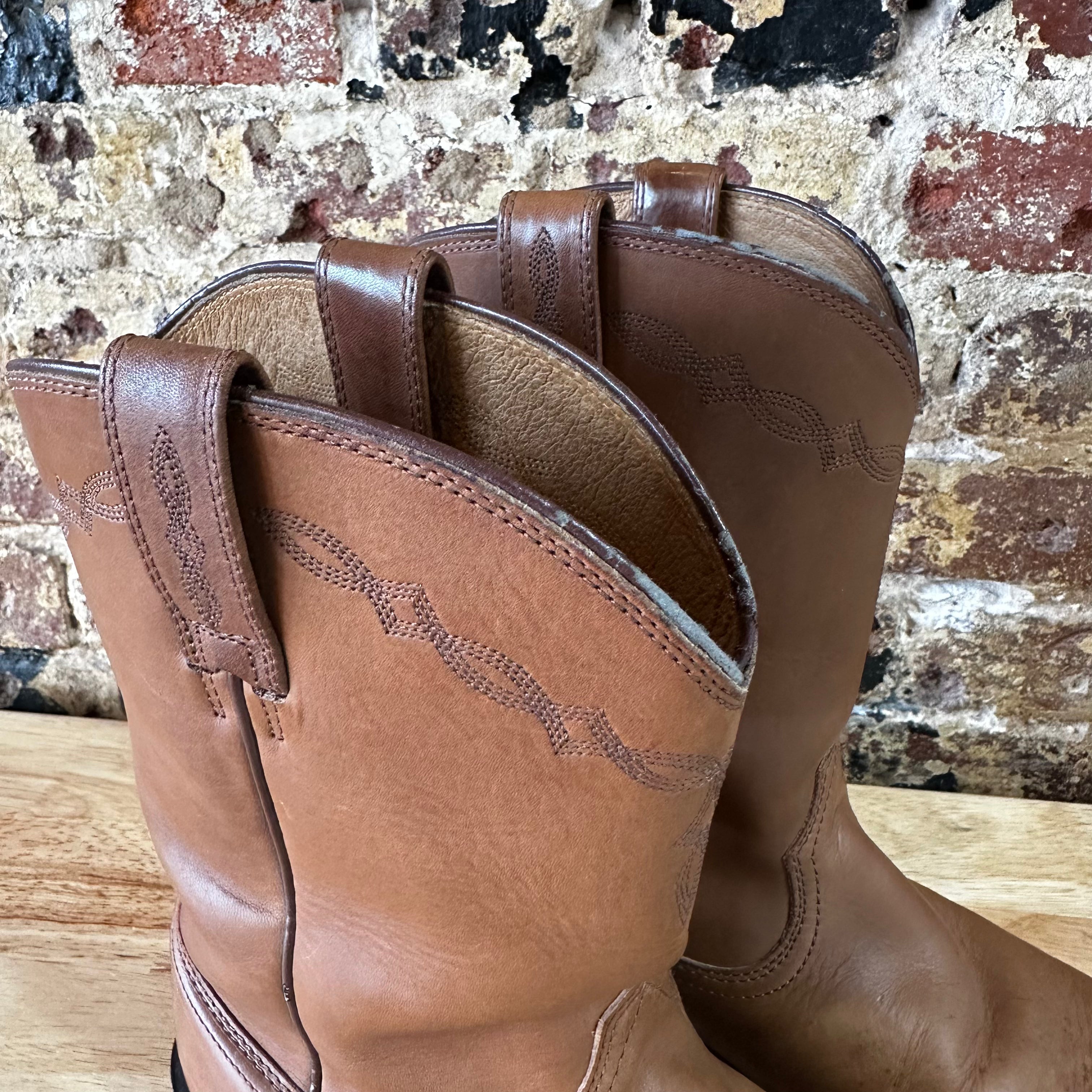 Ariat Boots Mens Size 10.5 EE Brown Leather Western Cowboy Roper ATS 10005019