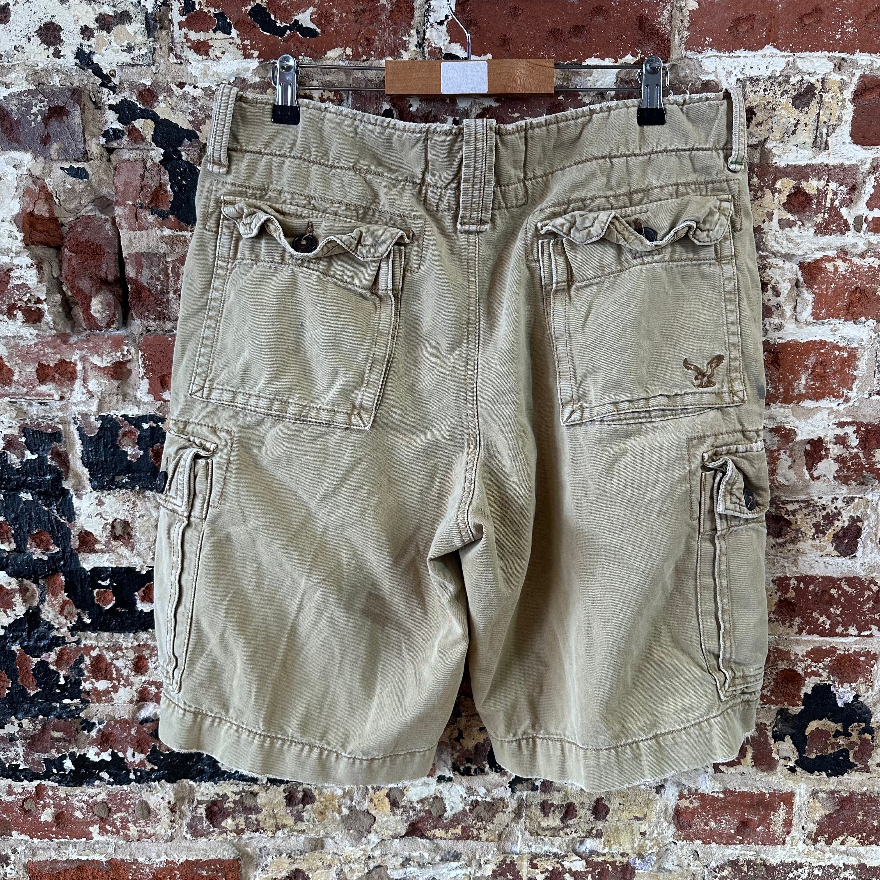 American Eagle Outfitters Classic Cargo Shorts Mens 34 Tan 11" inseam