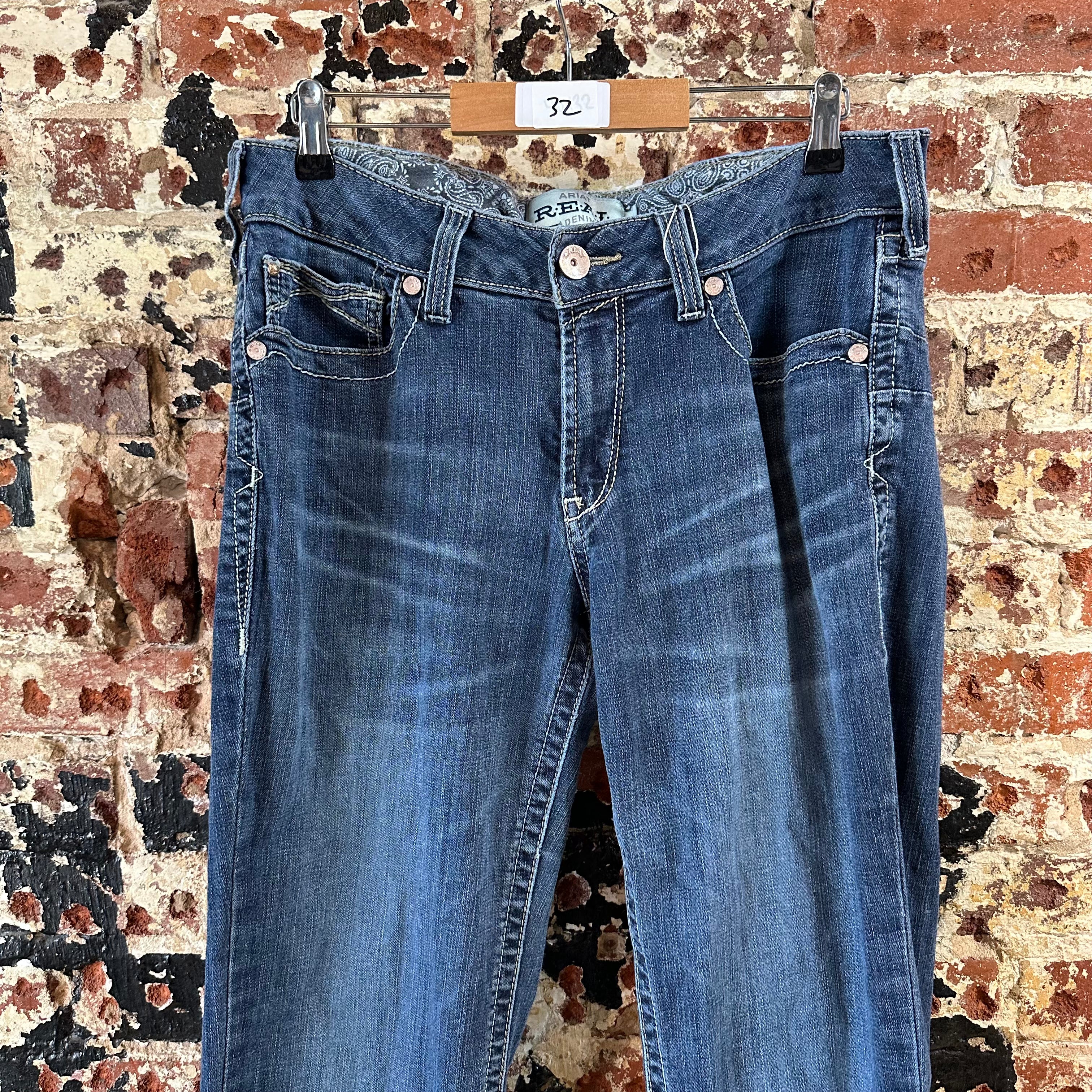 Ariat Womens 32L Straight Jeans