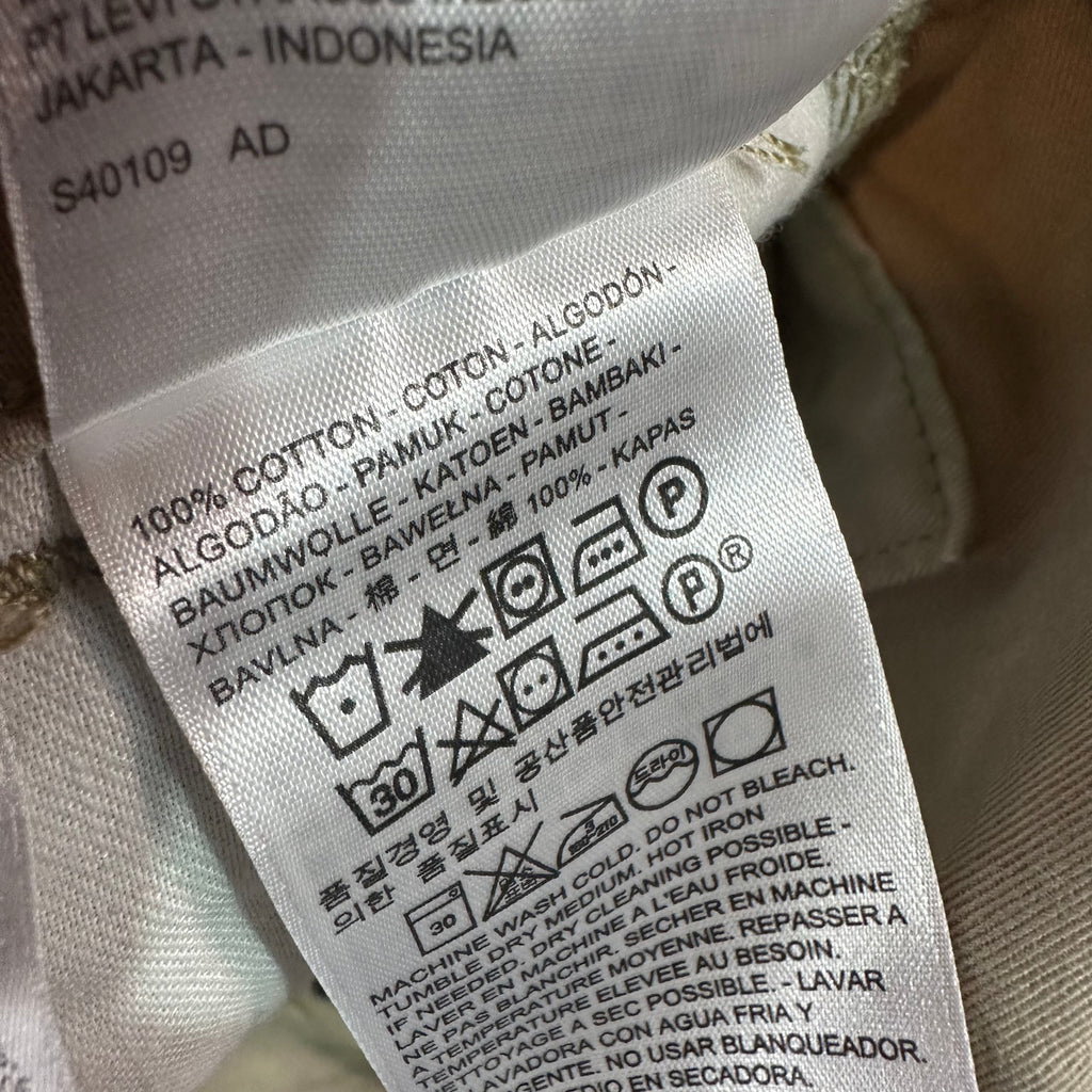 Levi's Cargo Shorts Mens 36