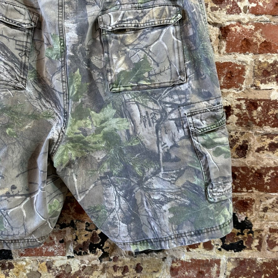 Magellan Camo Cargo Shorts Mens 40