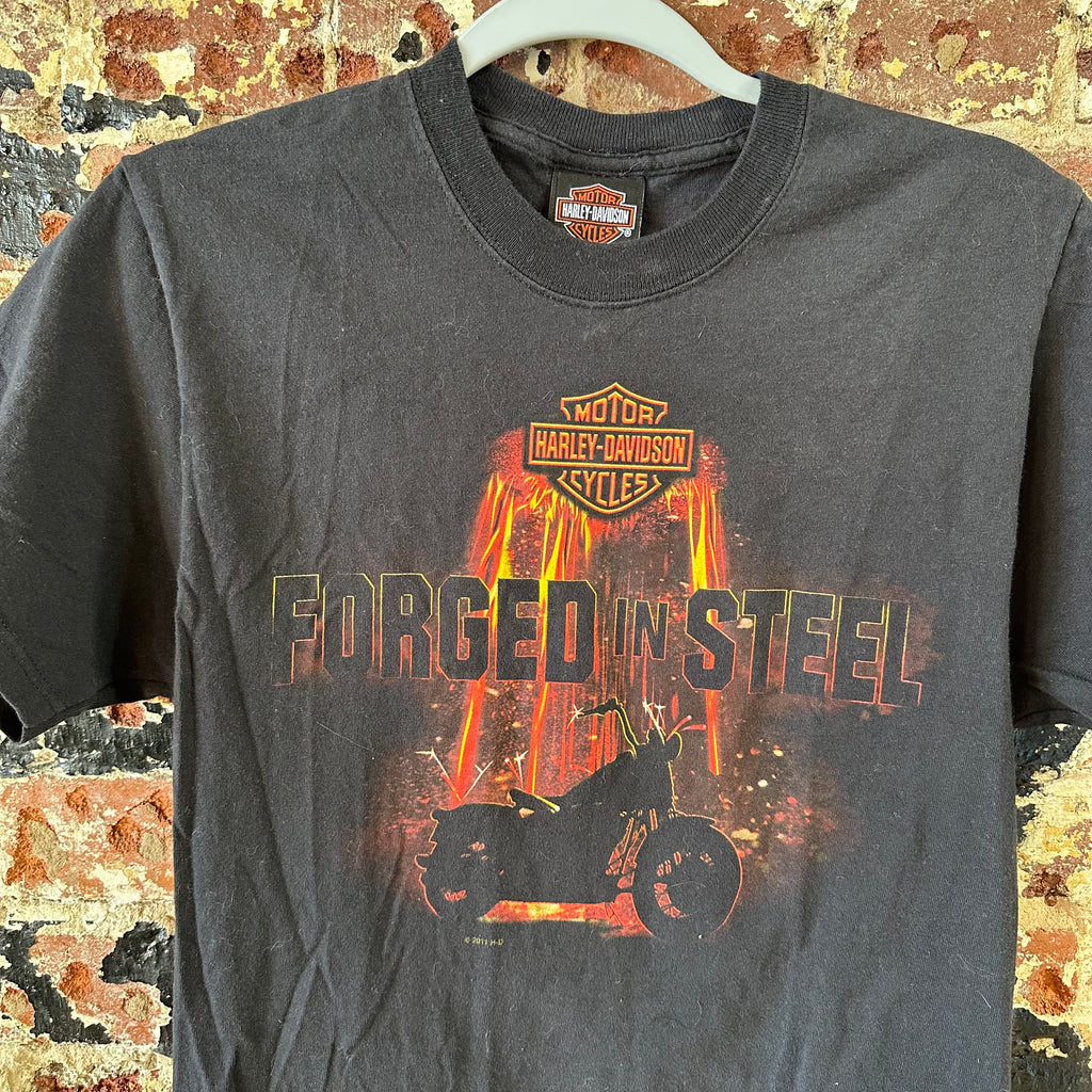 Harley Davidson Forged in Steel T-Shirt Mens Medium Black Biker Short Sleeve TN