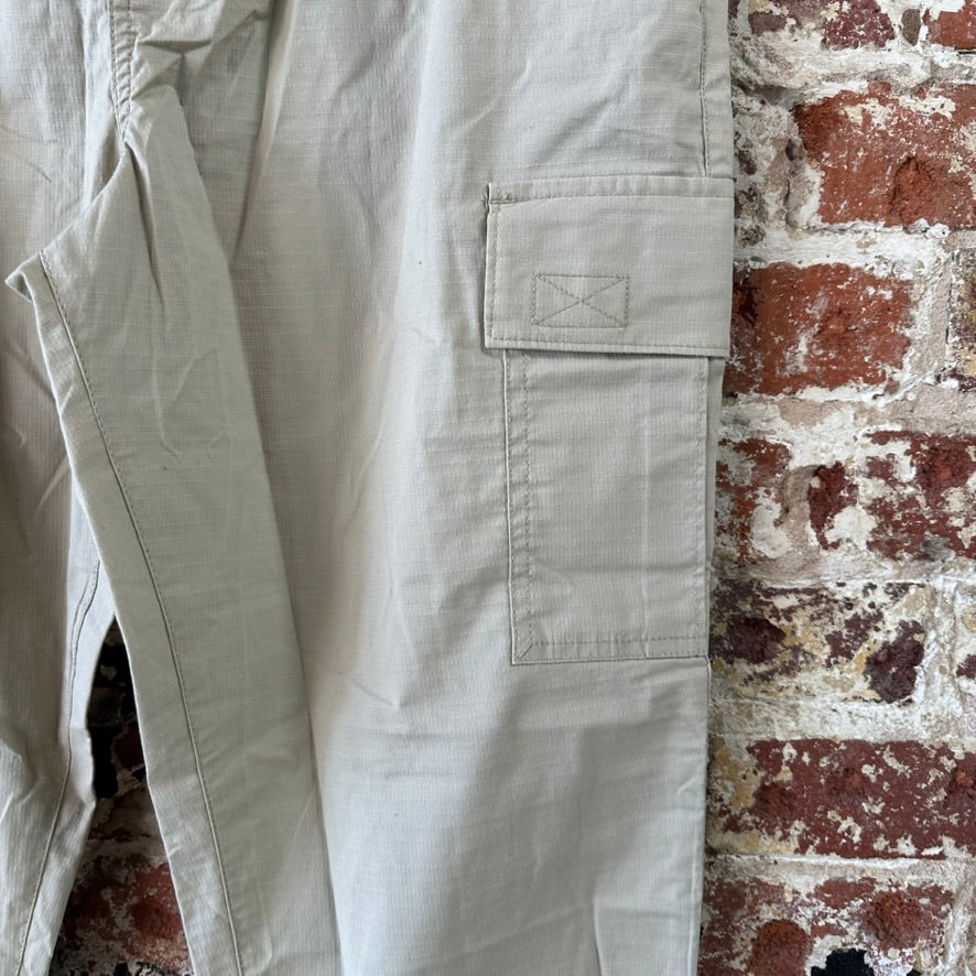 prAna Cargo Pants Mens Medium Tan Tapered Leg NEW NWT