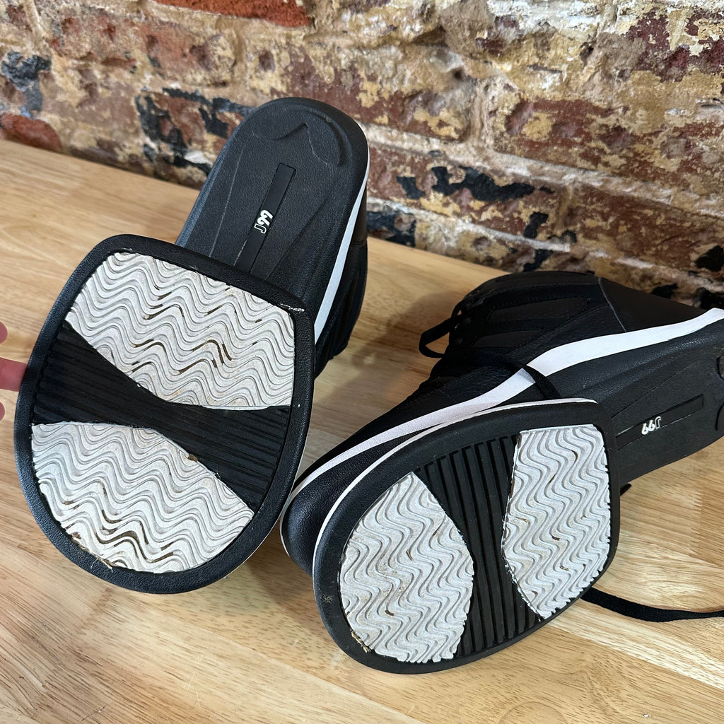 J99 Mens 10 Training Shoes