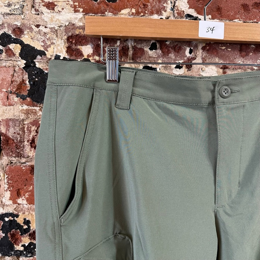 Columbia PFG Shorts Mens 34 Green Fishing Outdoor Hiking 9" inseam