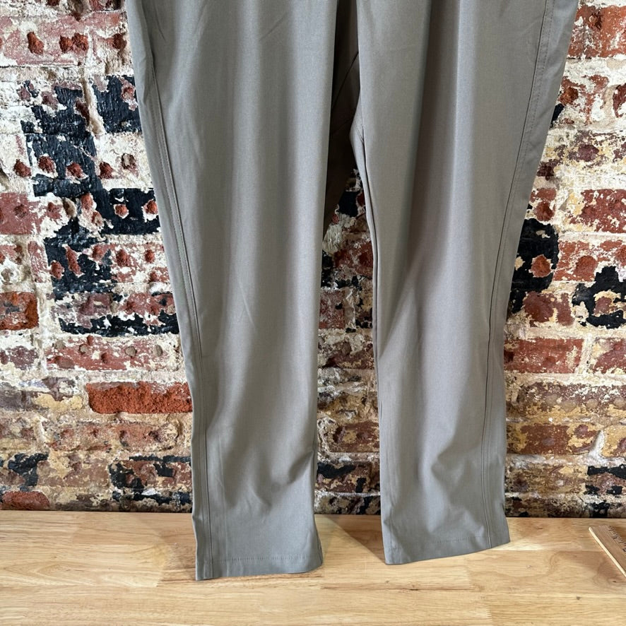 Quicksilver Mens 36x30 Tech Pants NEW