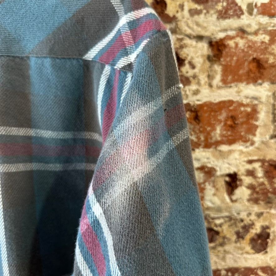 Wrangler Mens XL Flannel Button Up