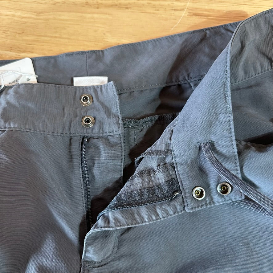 North Face Womens 6 Gray Capris