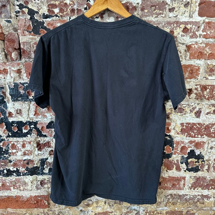 Queen T Shirt Size Medium