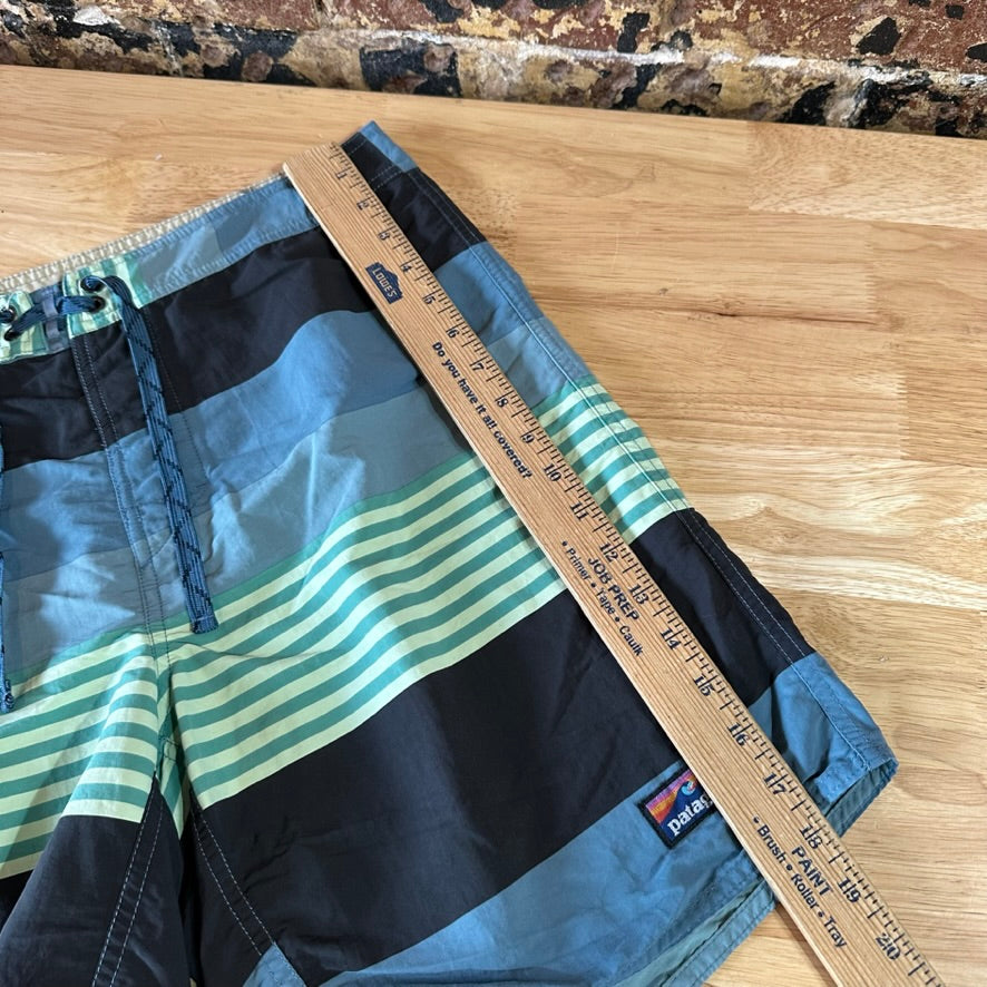 Patagonia Board Shorts Mens 33
