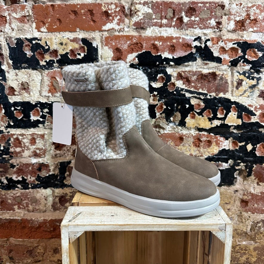 Hey Dude Brown Boots Womens 7
