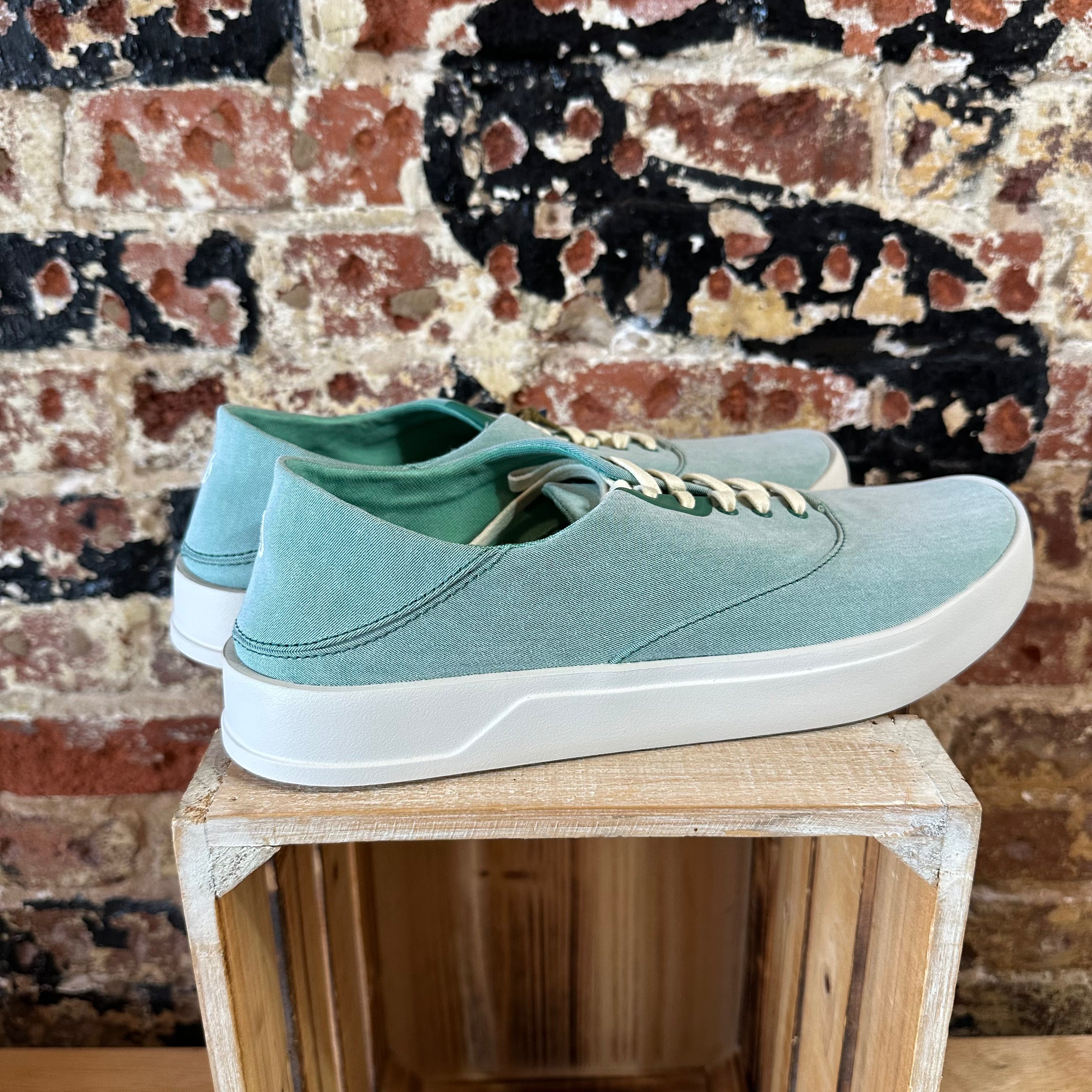 Oluaki Tradewinds Mens 11 Green Shoes NEW