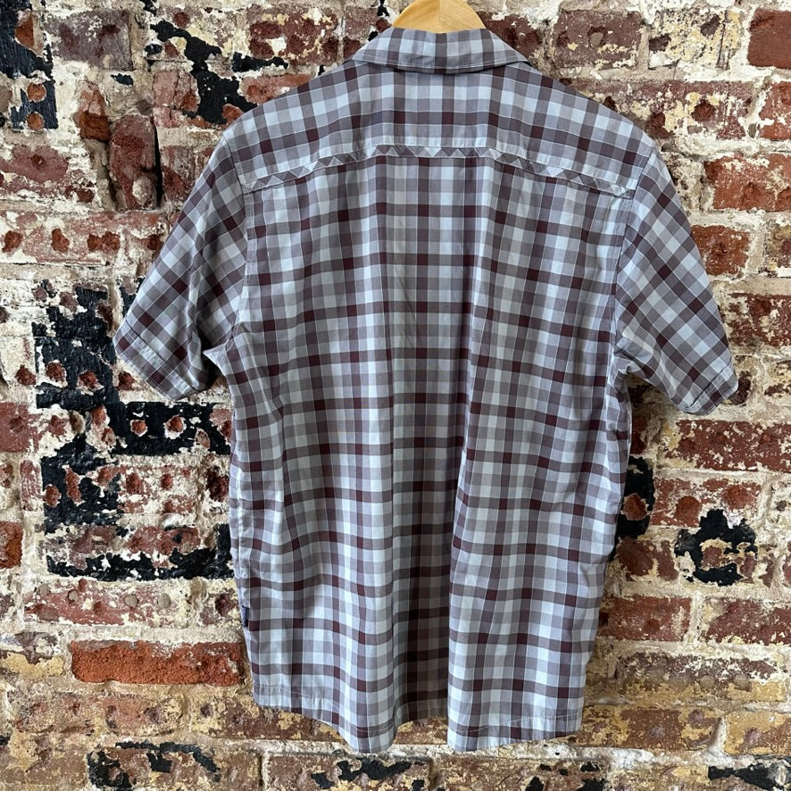Patagonia Mens Medium Button Up