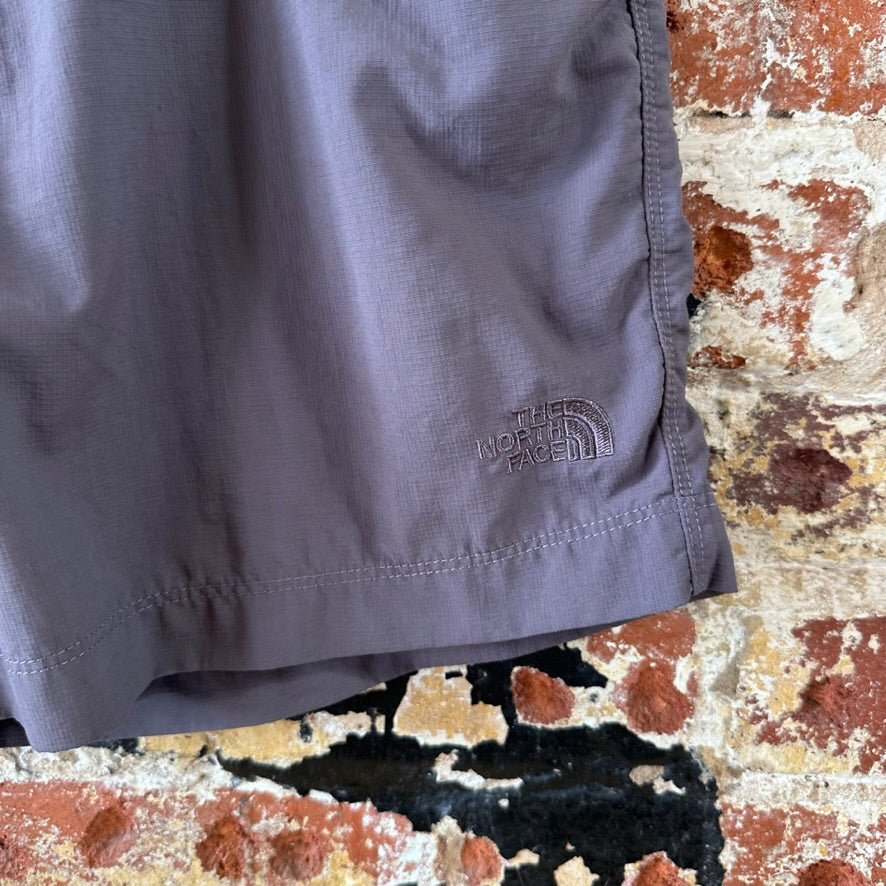 North Face Shorts Womens 8