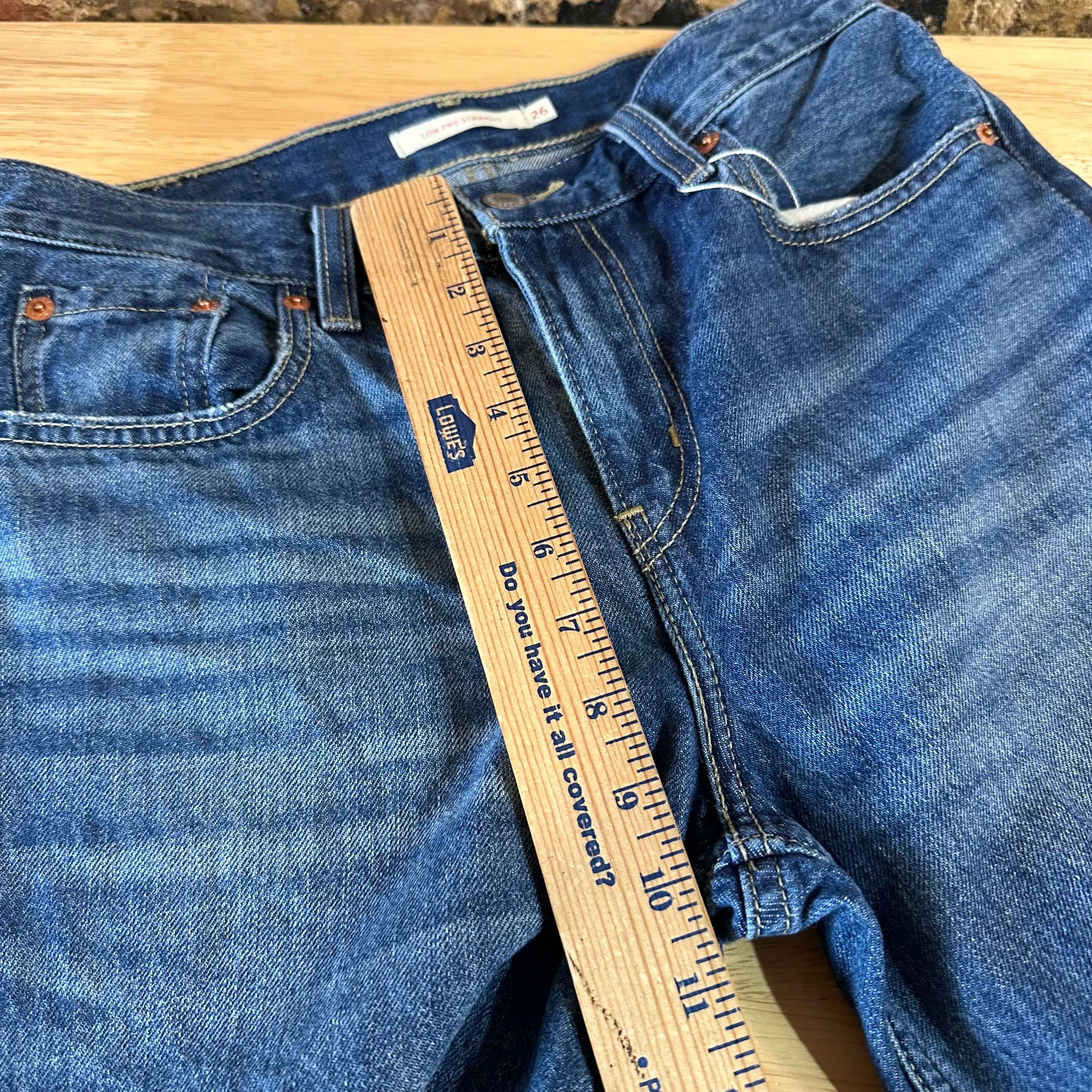 Levi's Low Pro Straight Womens 26 Jeans