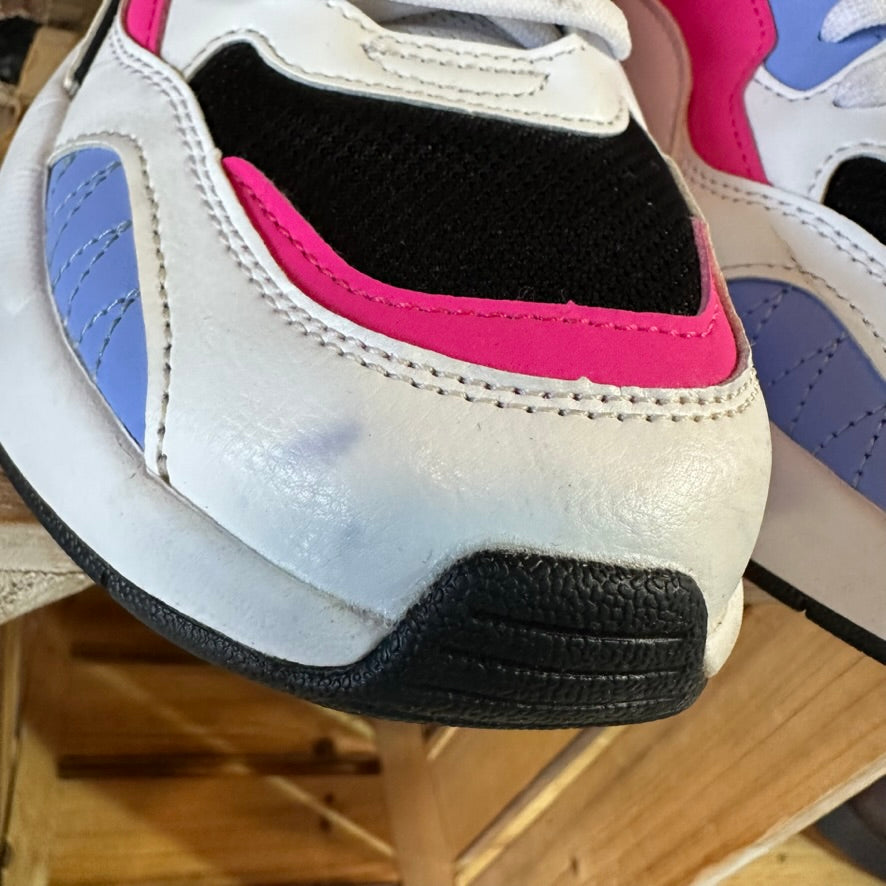 Puma Womens 8.5 Shoes