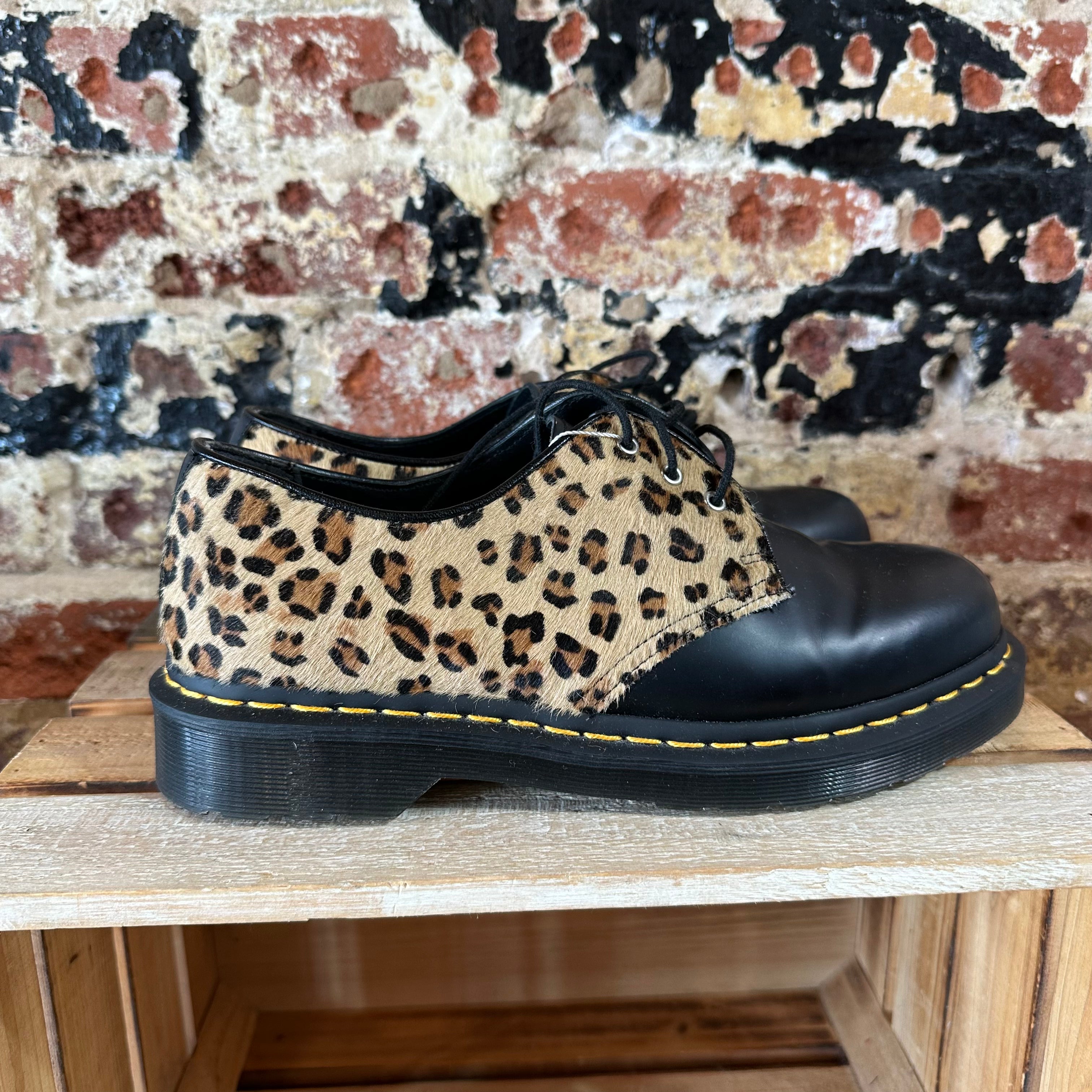 Dr Martens Women's 10 Boots