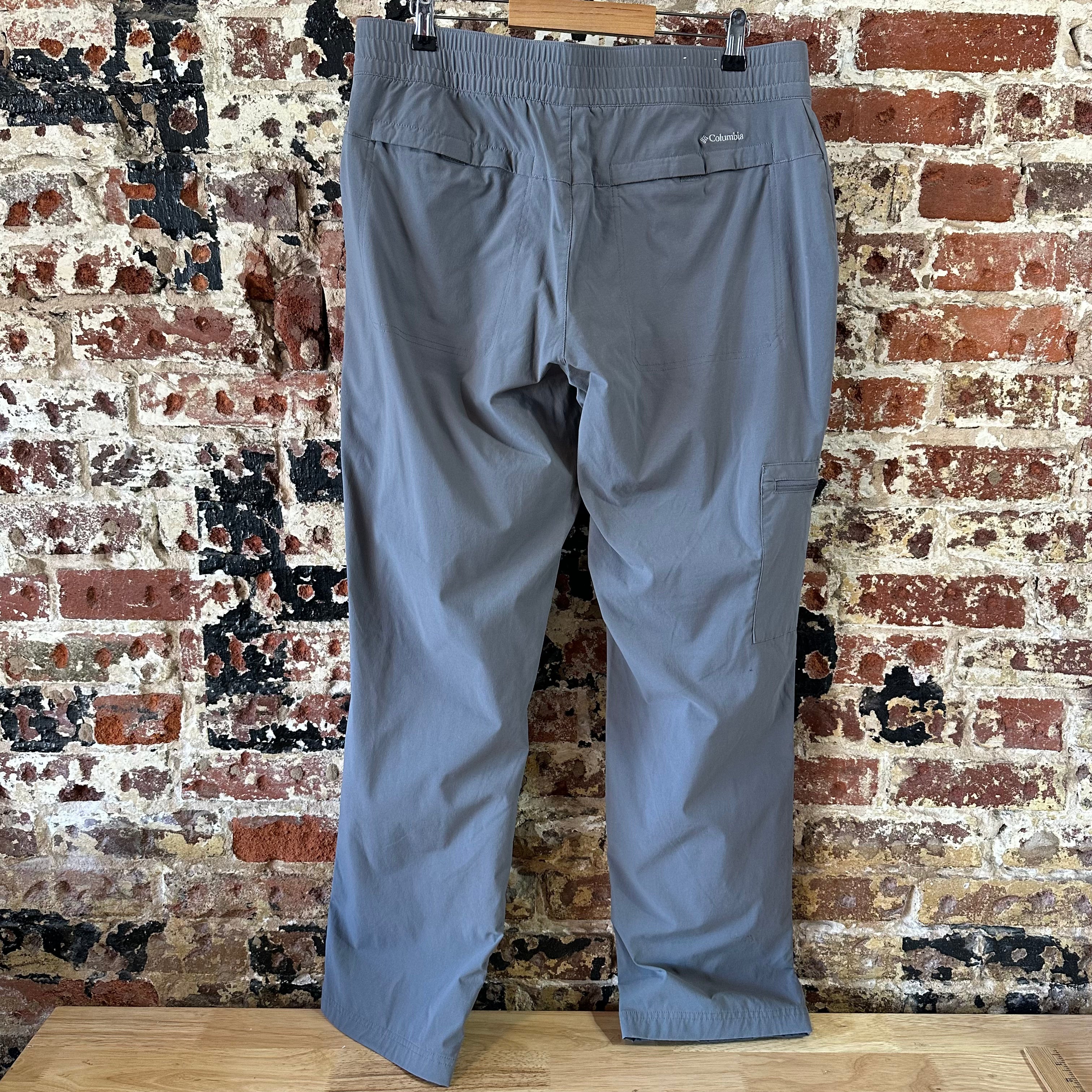 Columbia Pants Womens 16 Gray pants 35x31" Hiking outdoor Roll Tab