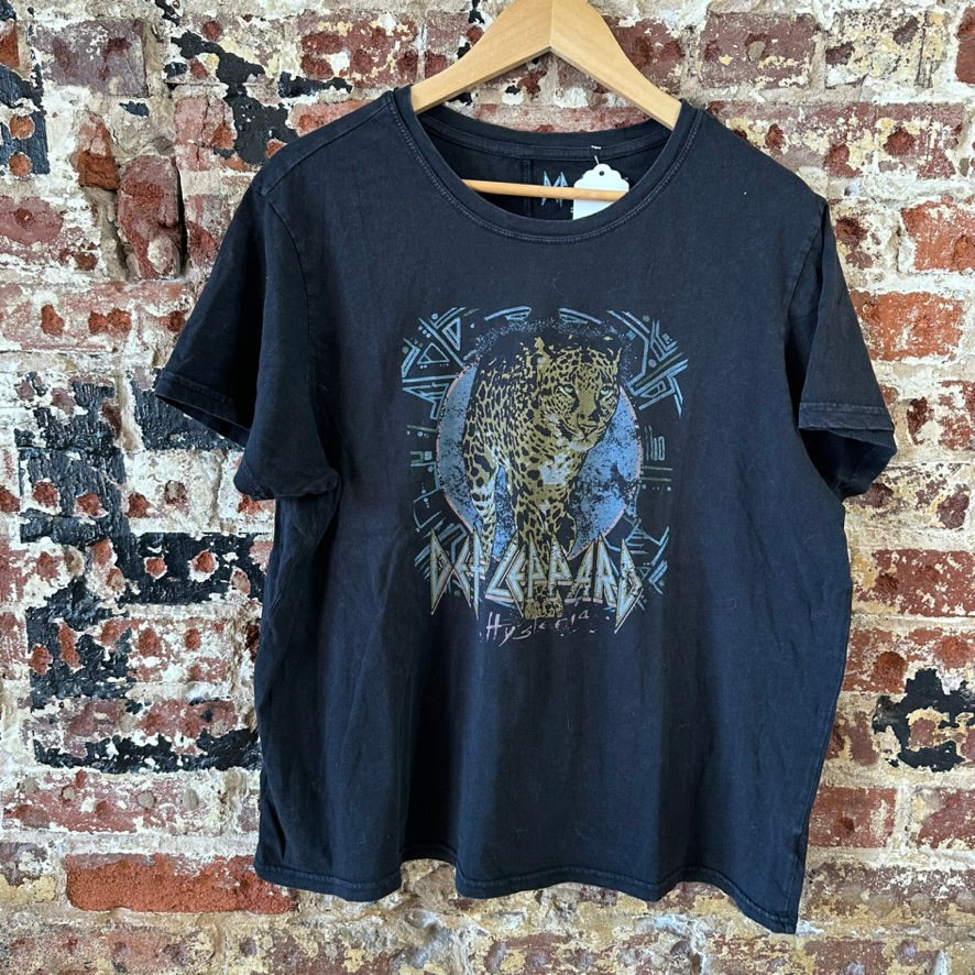 Def Leppard T Shirt Womens Size XL