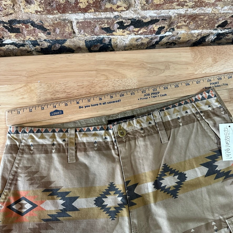 Lucky Mens 34 Cargo Shorts NEW