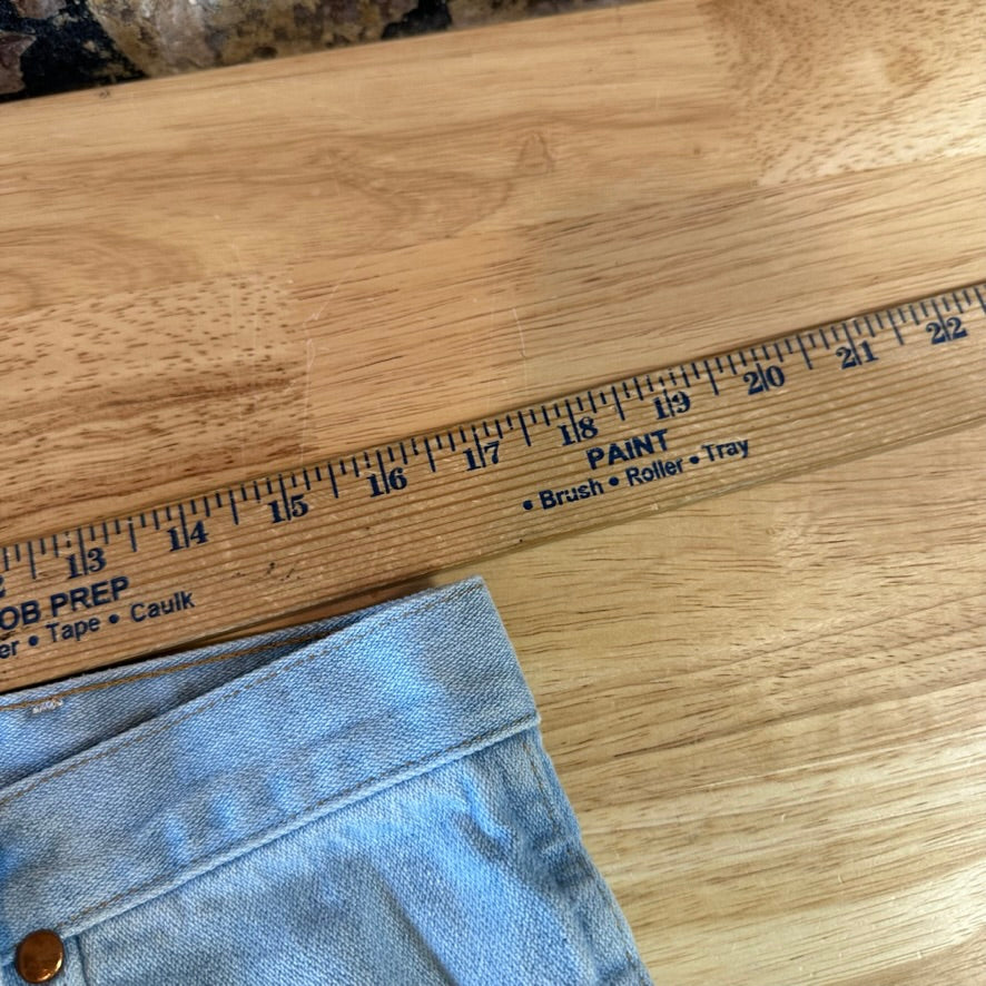 Wrangler Mens 32x34 Light Blue Jeans