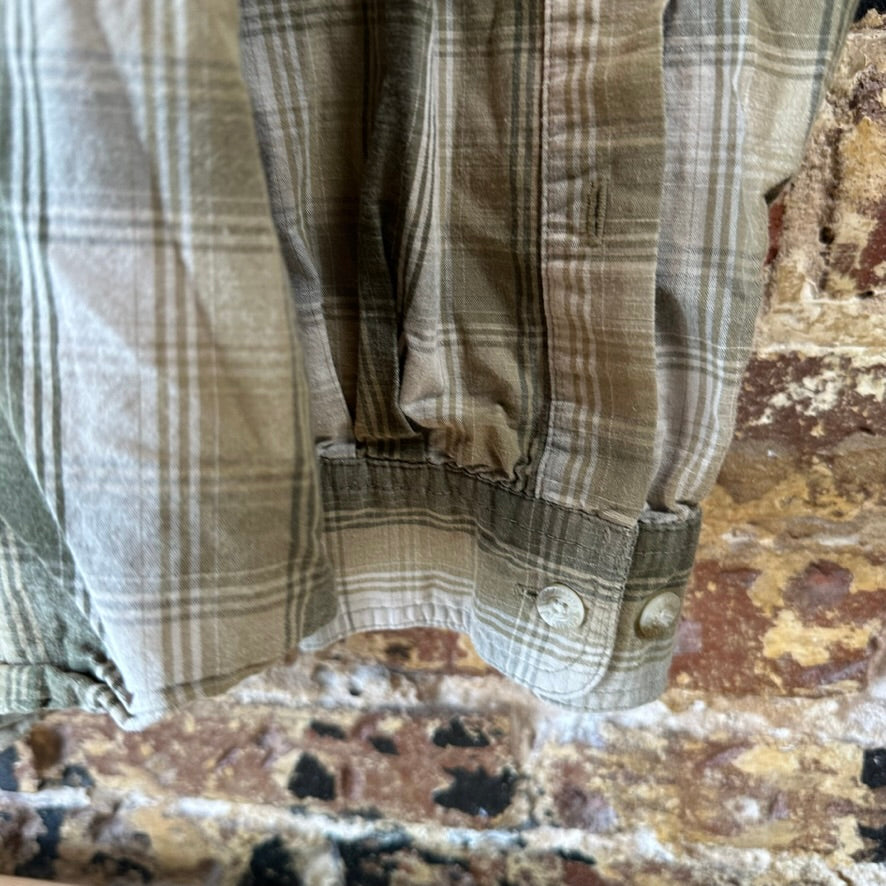 Columbia Men's Large Button Shirt