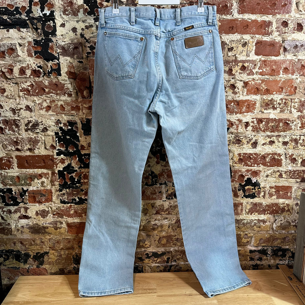 Wrangler Mens 33x34 Light Blue Jeans