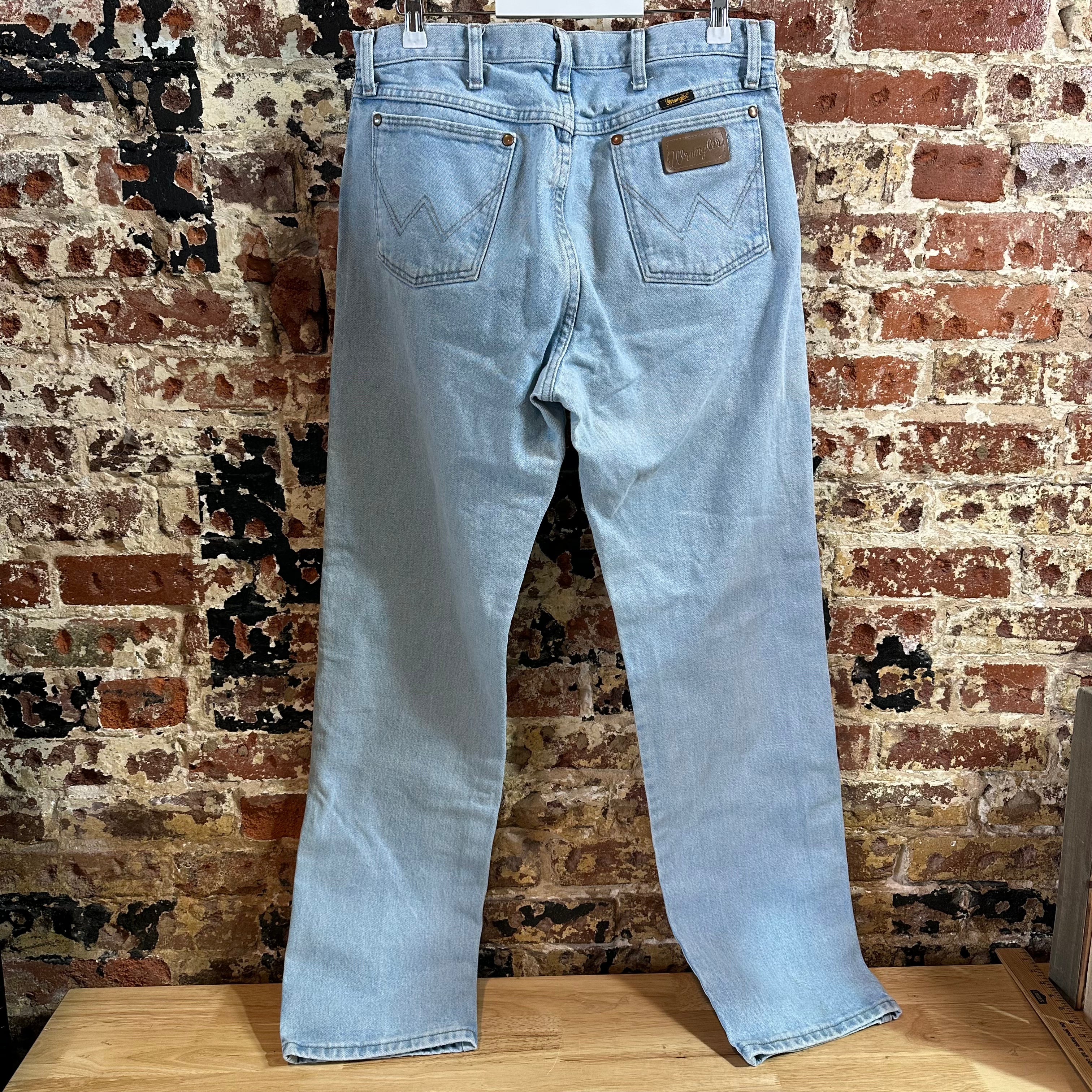 Wrangler Mens 33x34 Light Blue Jeans