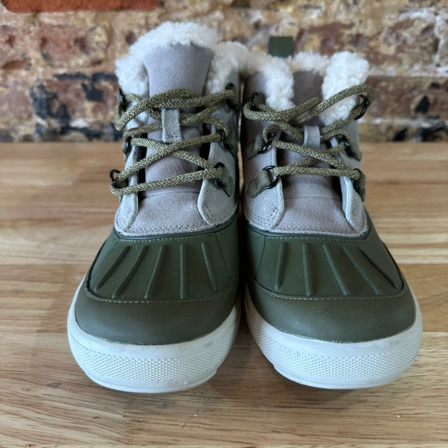 Nike Woodside Chukka 2 537345-200 Boots Womens Light Taupe Olive Faux-Fur 9.5