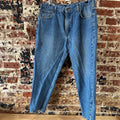 Carhartt Mens 38x28 Blue Jeans