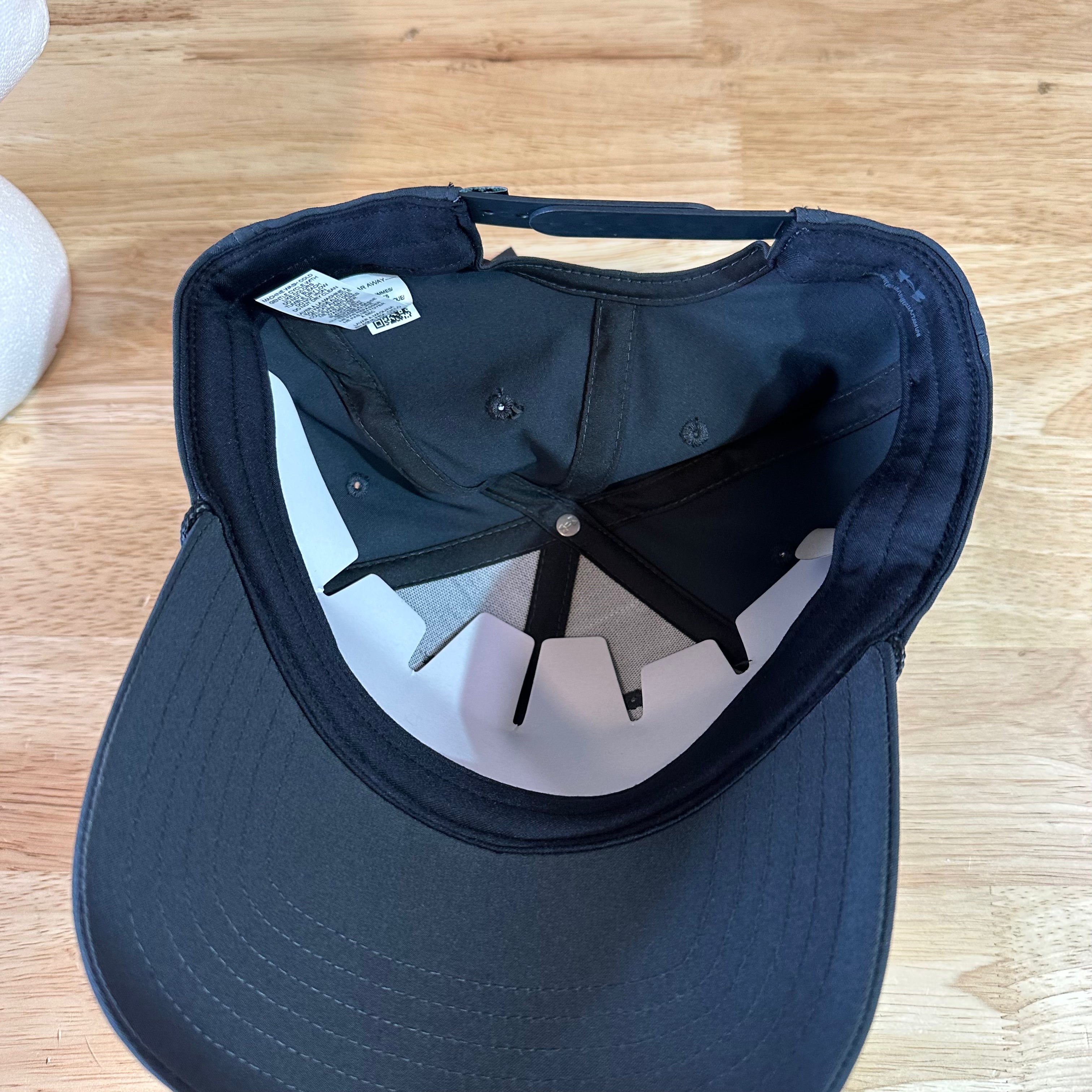 Under Armour Hat Gray Outdoor Patch Logo Snapback trucker NWT