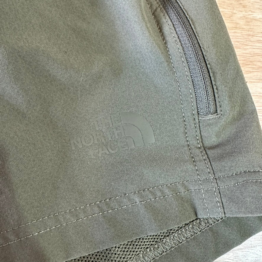 North Face Shorts Mens 38