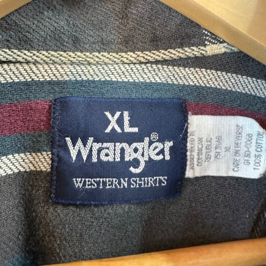 Wrangler Mens XL Flannel Button Up