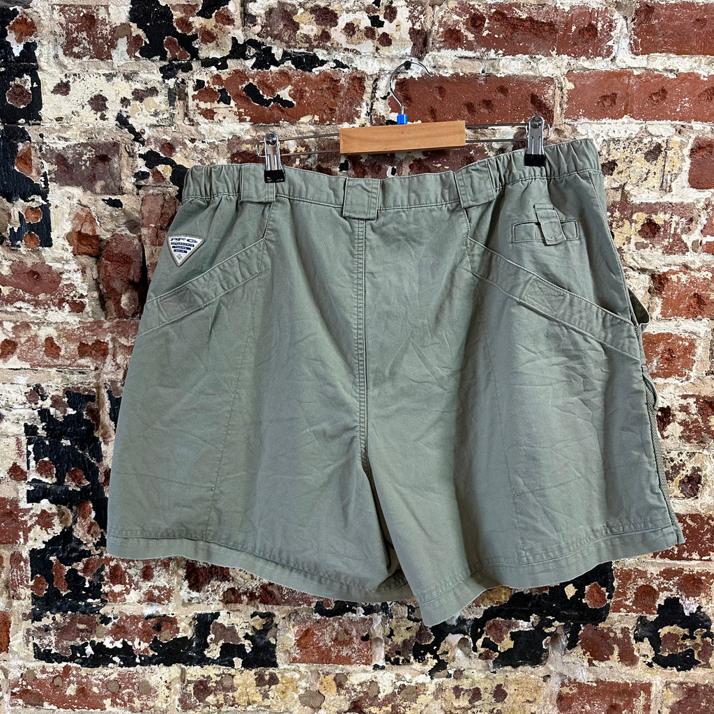 Columbia PFG Mens 2XL Green Shorts