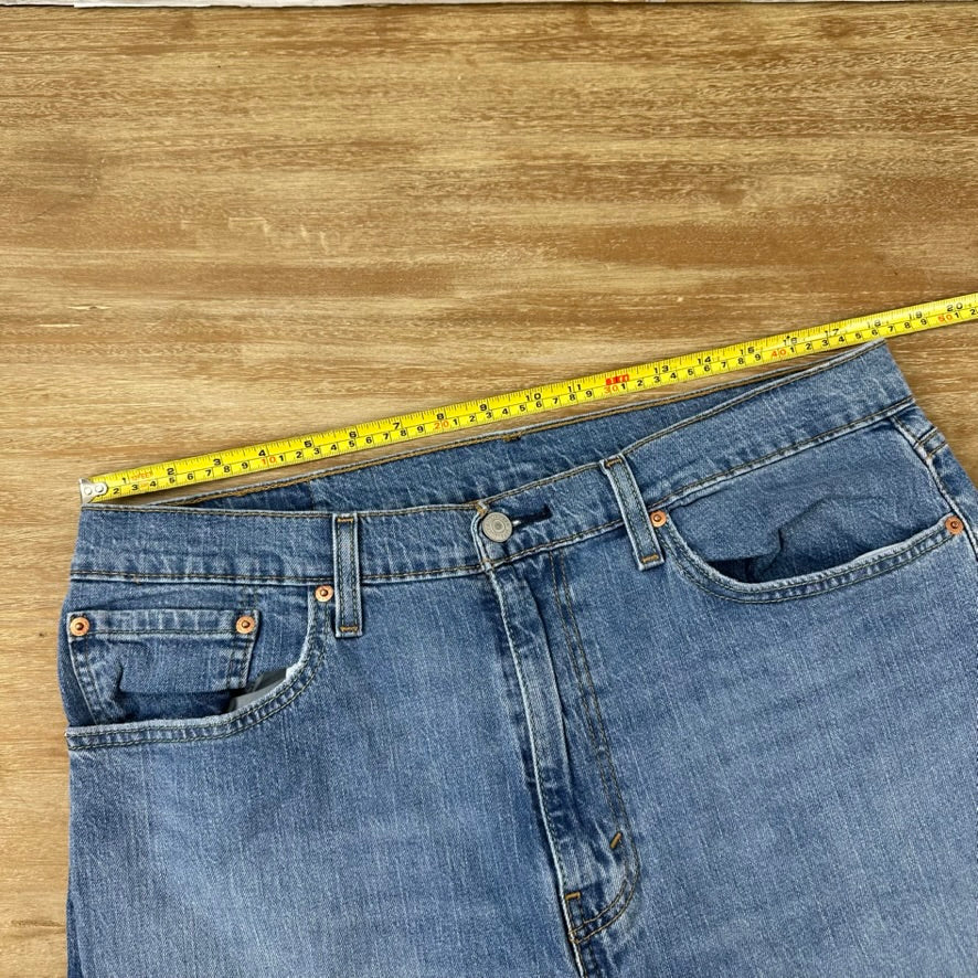 Levis 505 Jeans Mens 36x32 Regular Zip fly Blue denim Levi's