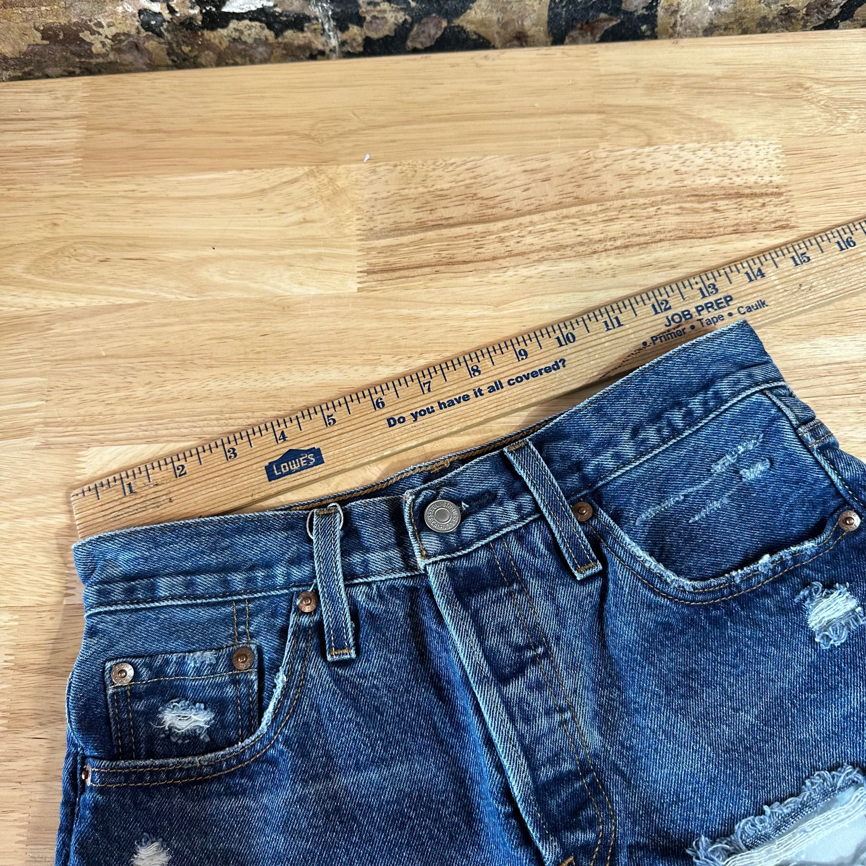 Levi's Cut Off Denim Jean Shorts Womens 27 Distressed - 27x3"