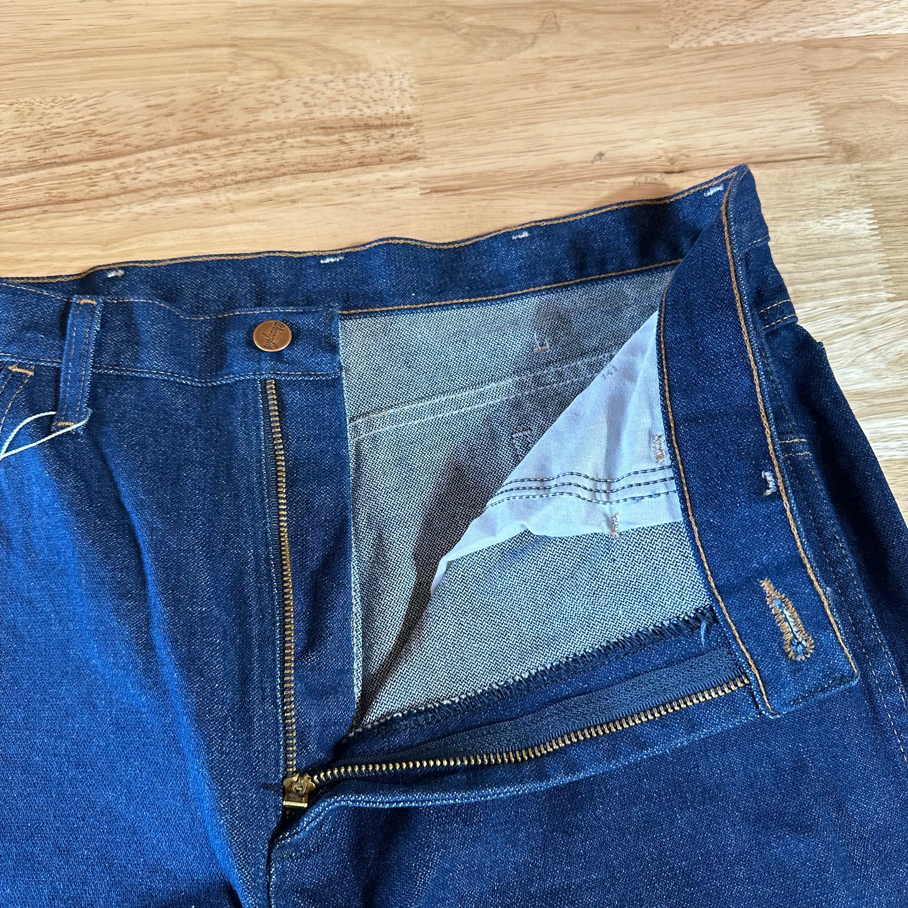 Wrangler Mens 36x32 Blue Jeans