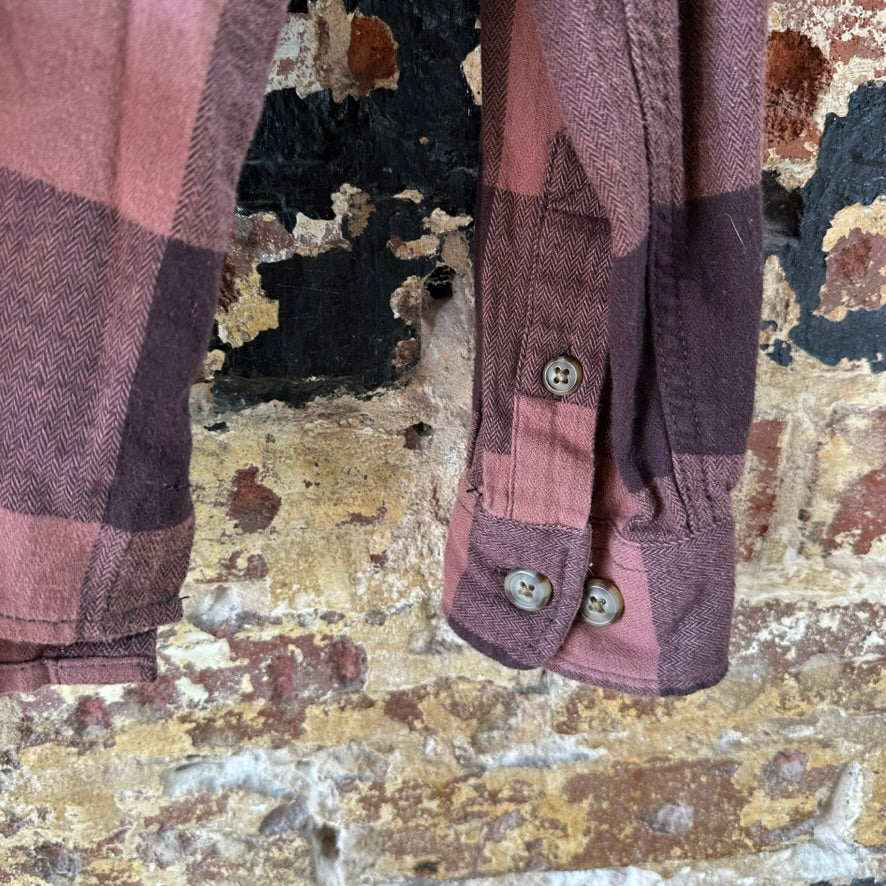 Carhartt Womens Medium Button Up Flannel Shirt Purple Plaid long sleeve Loose