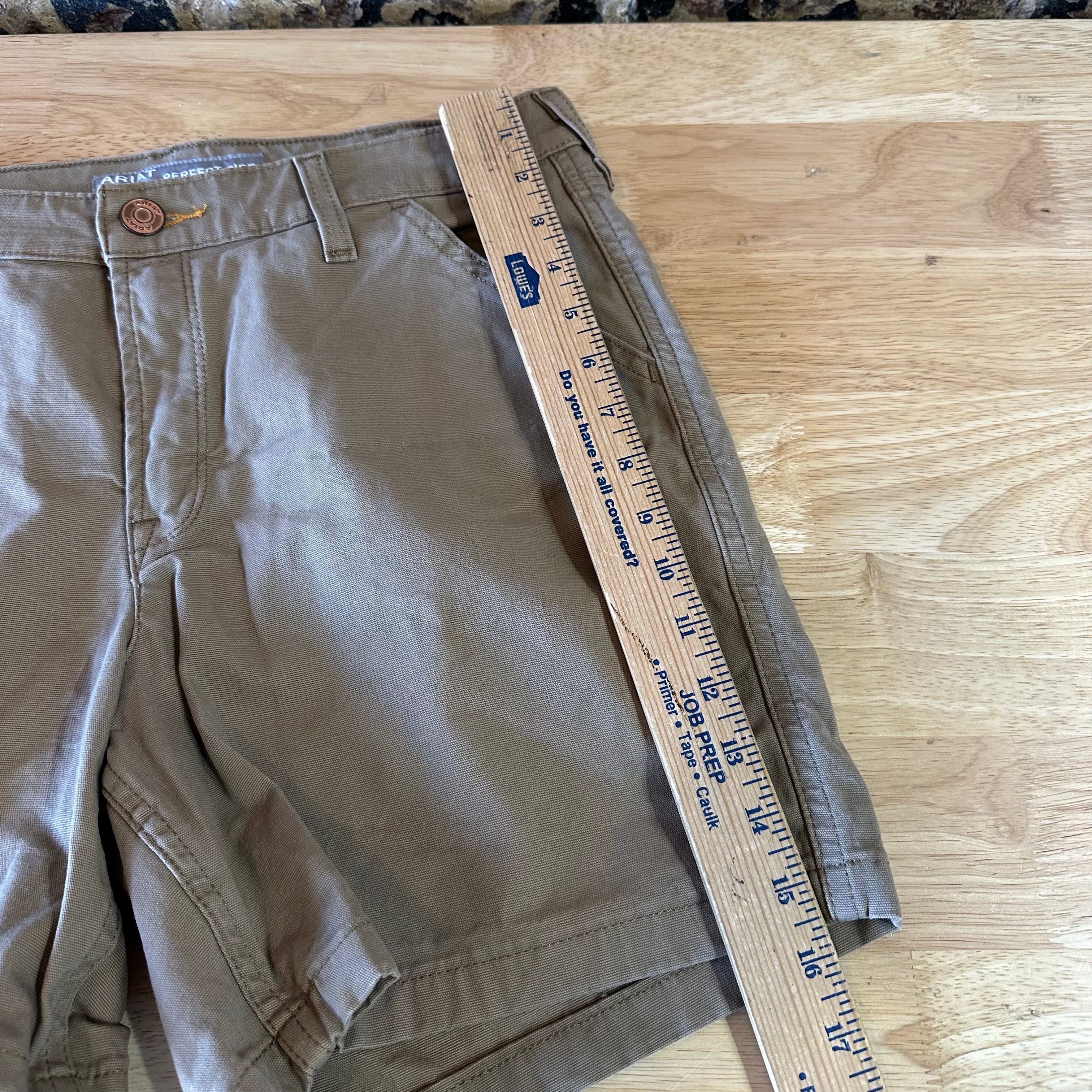 ARIAT REBAR Made Tough Work Shorts Carpenter Tan Perfect Rise Womens 30 (33x6)