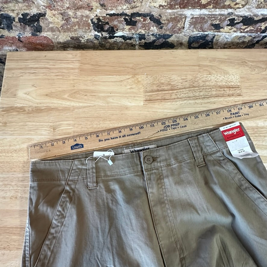 Wrangler Mens 36x34 Cargo Pants NEW