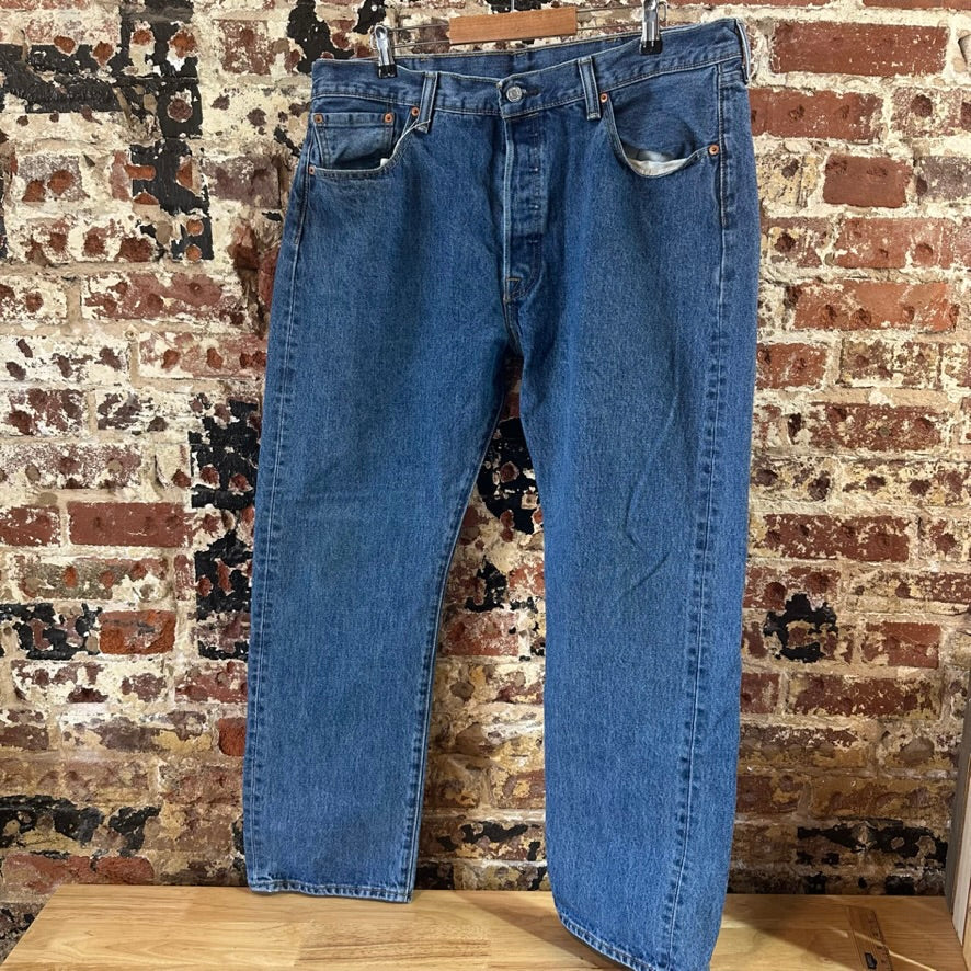 Levi's 501 Mens 38x30 Blue Jeans