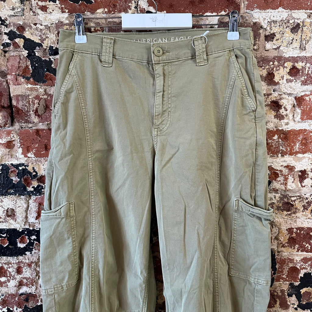 American Eagle Barrel Pants Womens 4